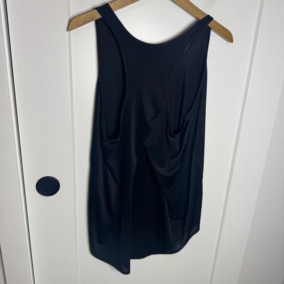 Lululemon Essential Tank Pleat Jersey Black Lightweight Flowy Racerback Size 10 - Picture 4 of 5